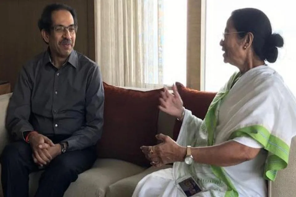 মমতা বন্দ্যোপাধ্যায়ের ডাকা বৈঠকে থাকবেন না উদ্ভব ঠাকরে!