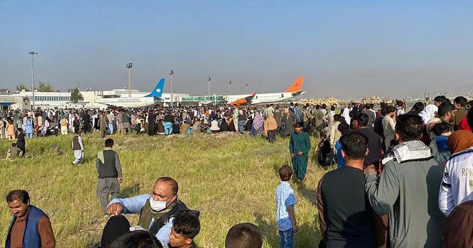 আত্মরক্ষা, কাবুল বিমানবন্দরে মৃত ৫