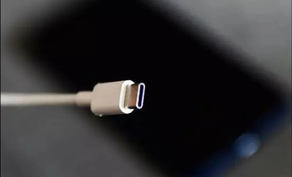 EU ২০২৪ সালের মধ্যে সমস্ত স্মার্টফোনের জন্য একটি একক চার্জারের আইন পাস করতে চলেছে