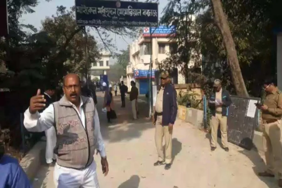 দুর্গাপুরে বিশেষ তৎপরতার সঙ্গে চলছে টেট পরীক্ষা