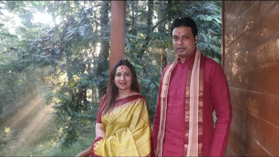 বিপ্লব কুমার দেবের ওপরে ষড়যন্ত্র, করা হল মামলা দায়ের