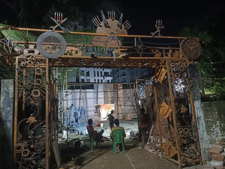 'আপনার ভাবনা, আমাদের সৃষ্টি ' অভিনব থিম  বেহালা বুড়োশিবতলা জনকল্যান  সংঘের