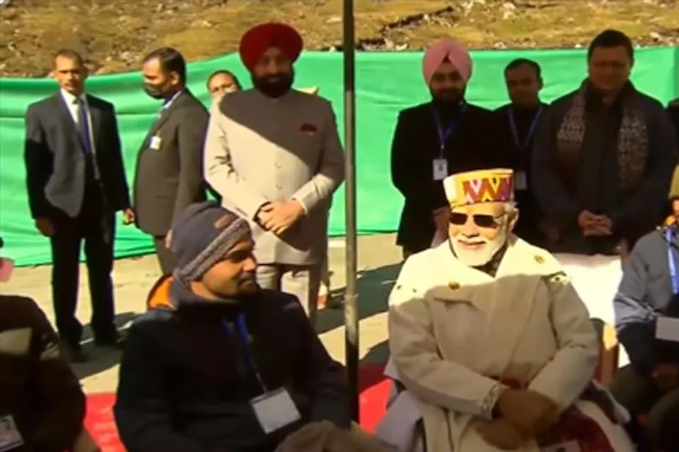 শ্রমজীবীদের সঙ্গে কথা বললেন প্রধানমন্ত্রী, দেখুন ভিডিও