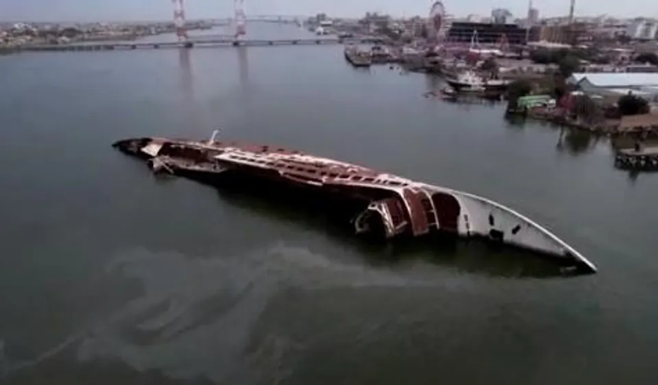 প্রাক্তন ইরাকি প্রেসিডেন্টের পরিতক্ত্য প্রমোদতরী এখন জেলেদের কাছে পিকনিক স্পট