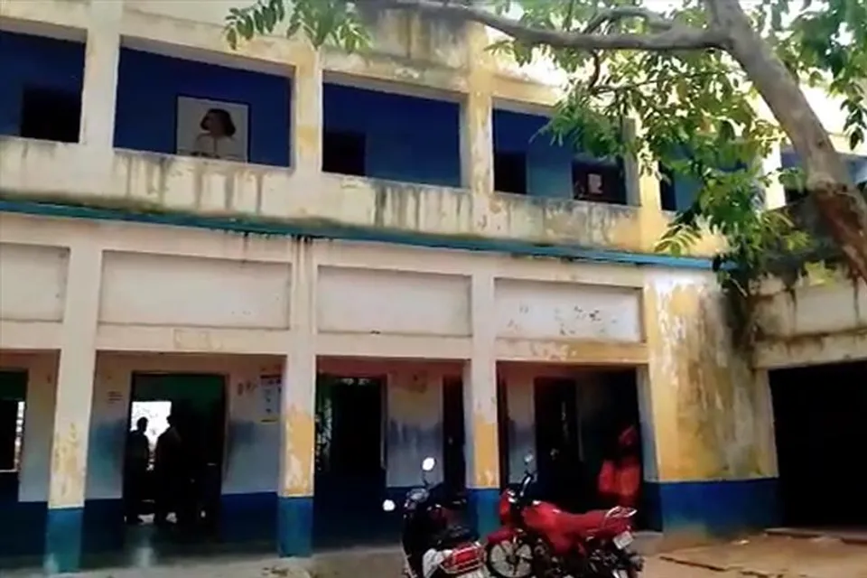 এবার দুয়ারে শিক্ষকরা