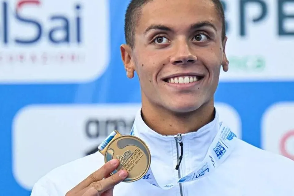 ১৩ বছরের রেকর্ড ভাঙলেন ১৭ বছরের তরুণ