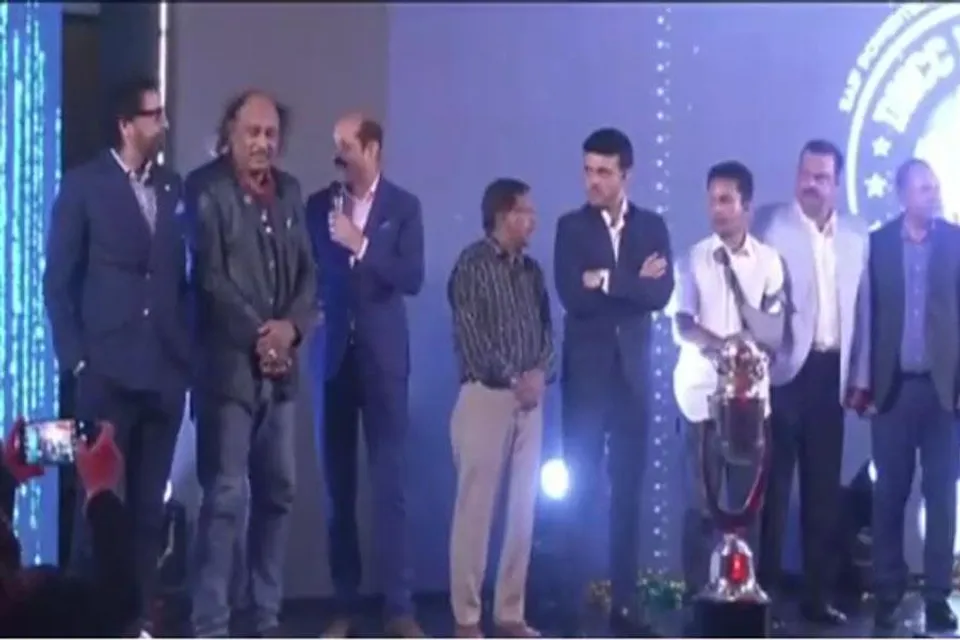 ঢাকার সিটি কর্পোরেশনে মেয়র কাপের উদ্বোধন করলেন সৌরভ গাঙ্গুলী