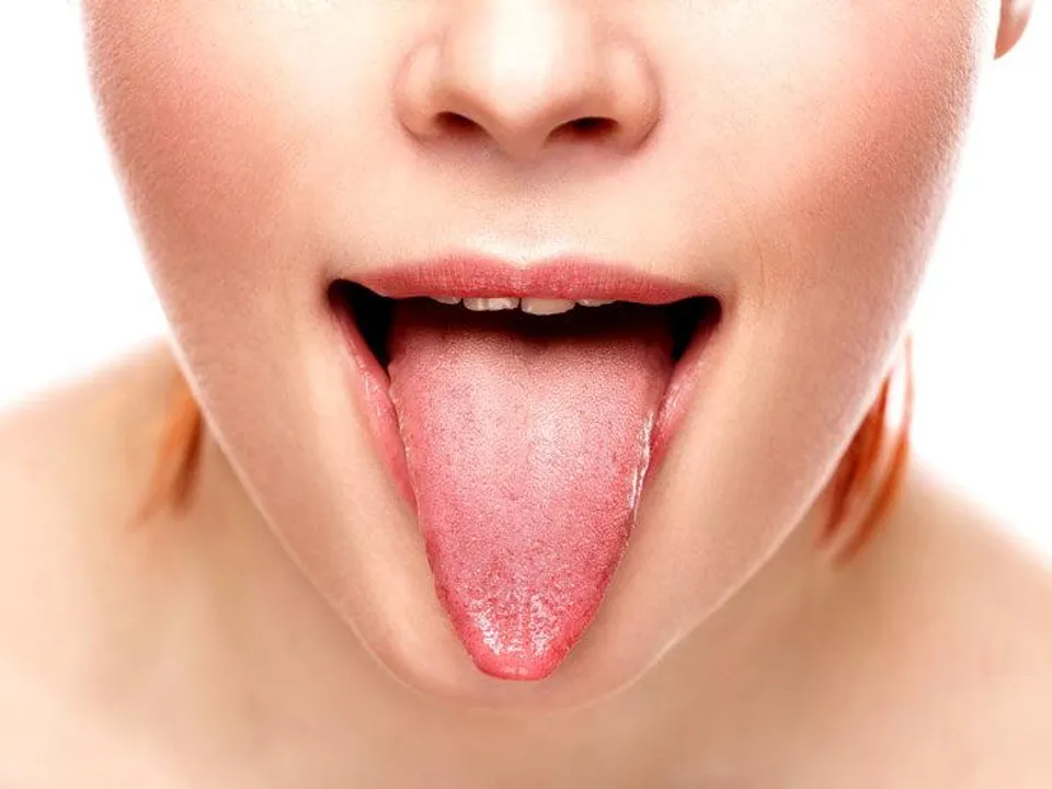 জিভ কেন নিয়মিত পরিষ্কার রাখতে হয় জানেন?