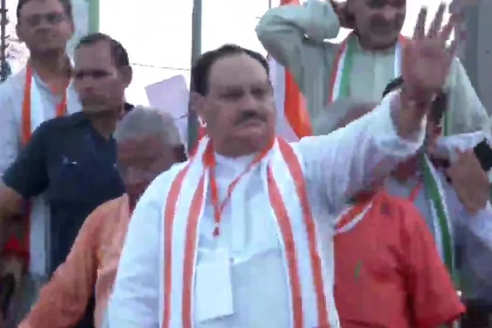 'হর ঘর তিরঙ্গা অভিযান'-এ জেপি নাড্ডা, তুঙ্গে সাধারণ মানুষের উৎসাহ