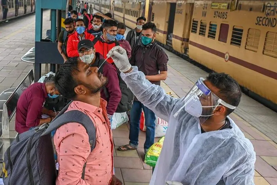 মুম্বাই ১,২৪২টি নতুন কোভিড কেস রিপোর্ট করেছে