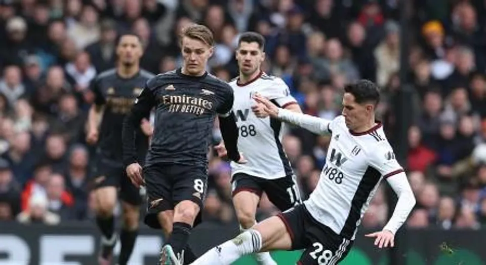 আর্সেনালের এগিয়ে যাওয়ার দিনে পয়েন্ট খোয়াল ইউনাইটেড