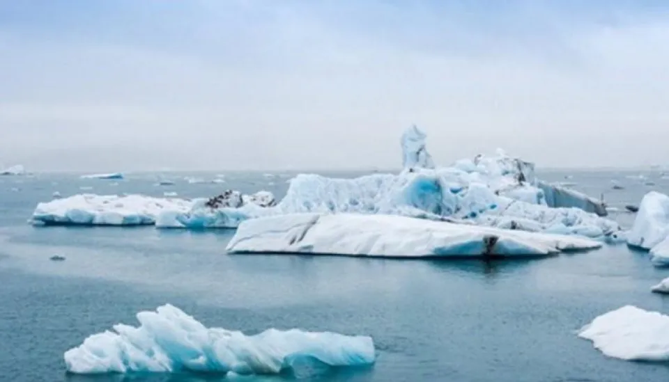 ইতালিতে হিমবাহে ধস, নিহত ৫