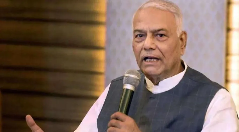 সোমবার মনোনয়ন যশবন্তের, দিল্লি গেলেন অভিষেক