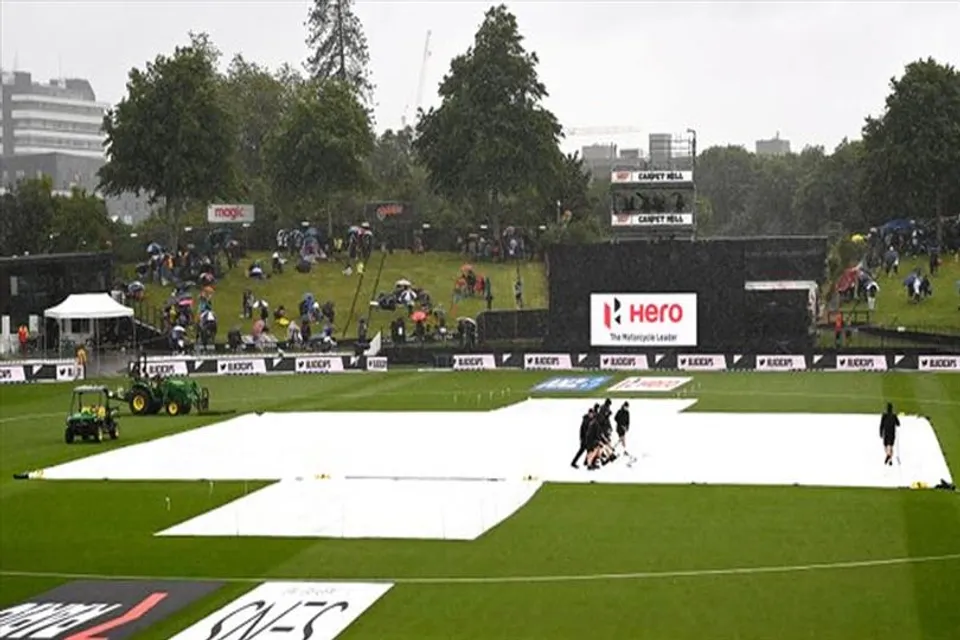 বৃষ্টির জন্য ভেস্তে গেল ভারতের ম্যাচ