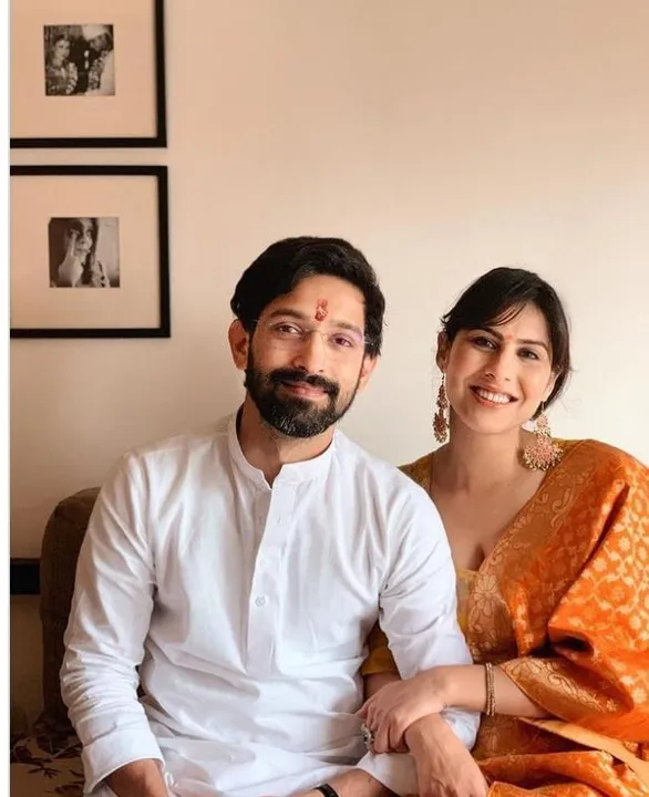 পরম্পরা মেনে বিয়ে বিক্রান্ত এর