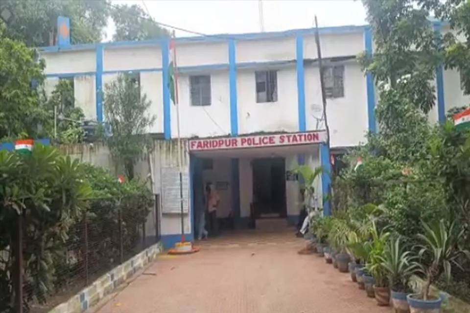 বধূর রহস্য মৃত্যু, আটক স্বামী