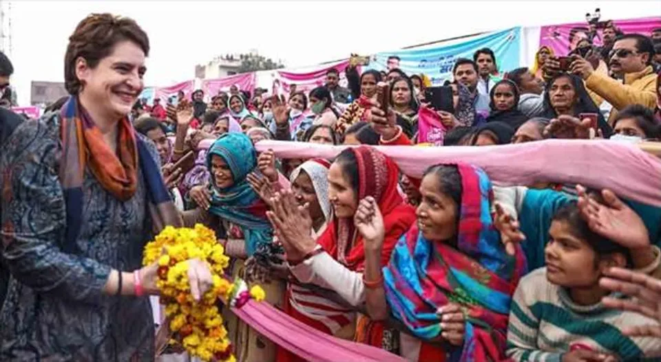 উত্তরপ্রদেশে প্রিয়ঙ্কার তাস ‘দাদি’!