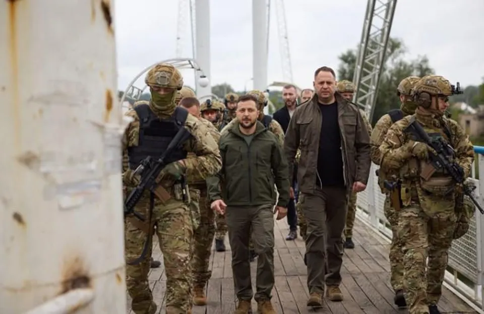 রুশ দখলমুক্ত শহরে জেলেনস্কি