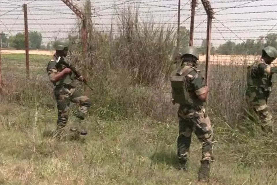 আন্তর্জাতিক সীমান্ত বরাবর চলছে বিএসএফের টহলদারি