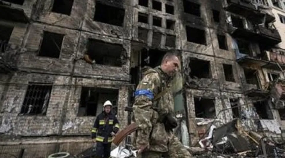 ইউক্রেনে যুদ্ধে যেতে রাজি নন, নিজেদের হাত-পা ভাঙছেন রুশ যুবকরা