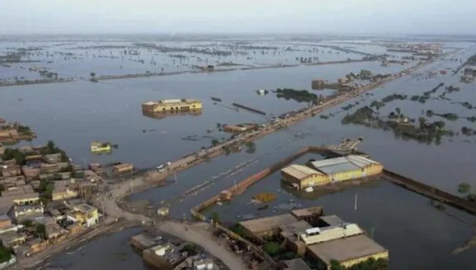 পাকিস্তানে ত্রাণ পৌঁছে দিতে সামরিক কার্গো বিমান মোতায়েন করেছে চীন