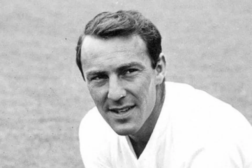 প্রয়াত ইংল্যান্ডের কিংবদন্তি ফুটবলার জিমি গ্রিভস