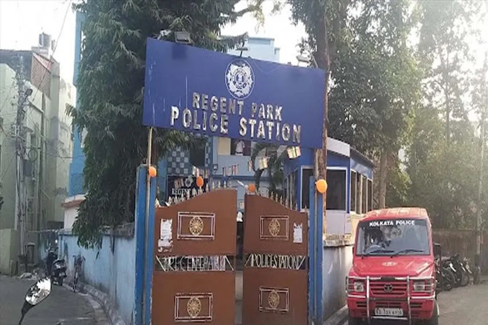 রিজেন্ট পার্কে একই পরিবারের ৩ জনের পচাগলা মৃতদেহ উদ্ধার