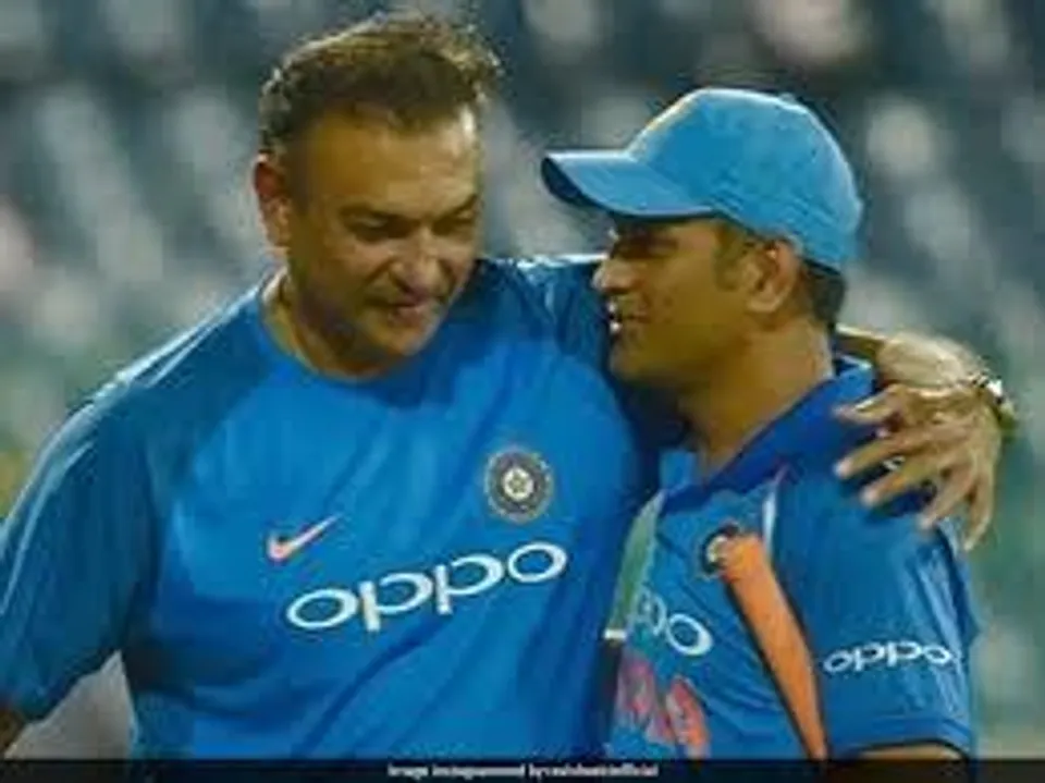 ধোনিকে দরাজ সার্টিফিকেট শাস্ত্রীর