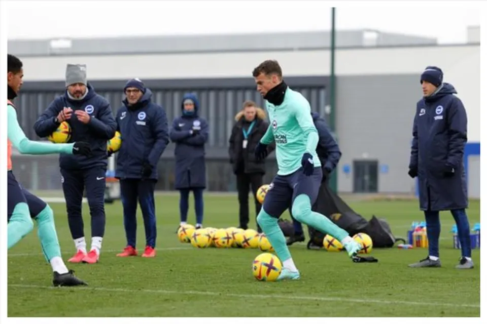 লিভারপুলকে এগিয়ে রাখলেন ব্রাইটন কোচ