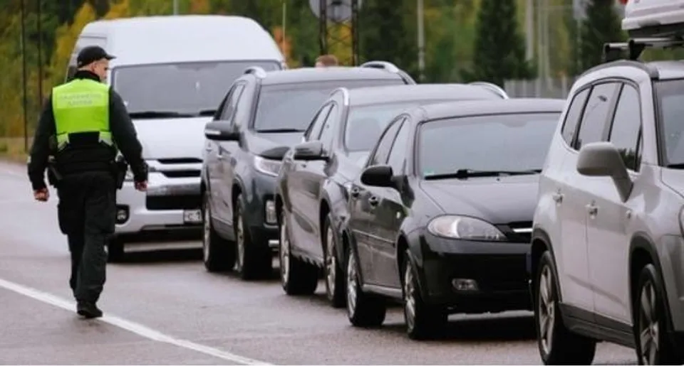 রাশিয়ানদের দেশে প্রবেশে নিষেধাজ্ঞা জারি করেছে ফিনল্যান্ড