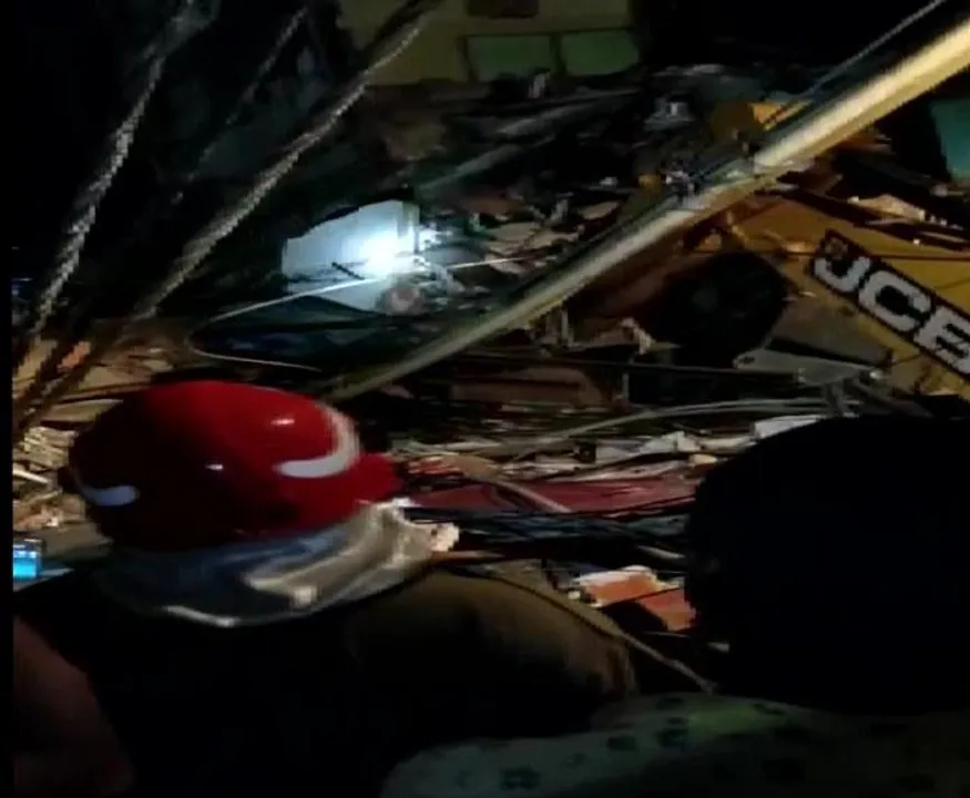 দিল্লির লাহোরি গেটের কাছে বাড়ি ধসে ৪ বছরের কন্যার মৃত্যু