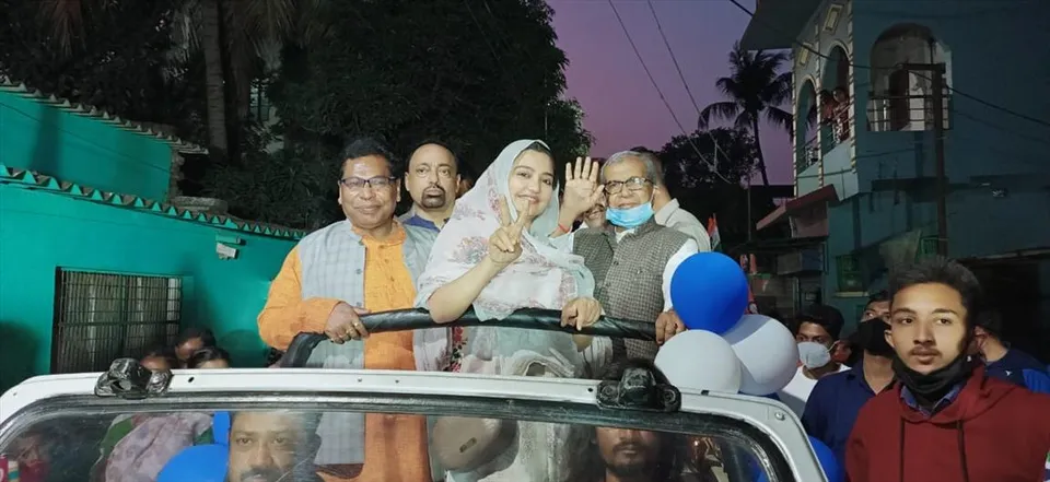 পৌরসভার নির্বাচনী প্রচারে ডঃ মানস রঞ্জন ভুঁইয়া