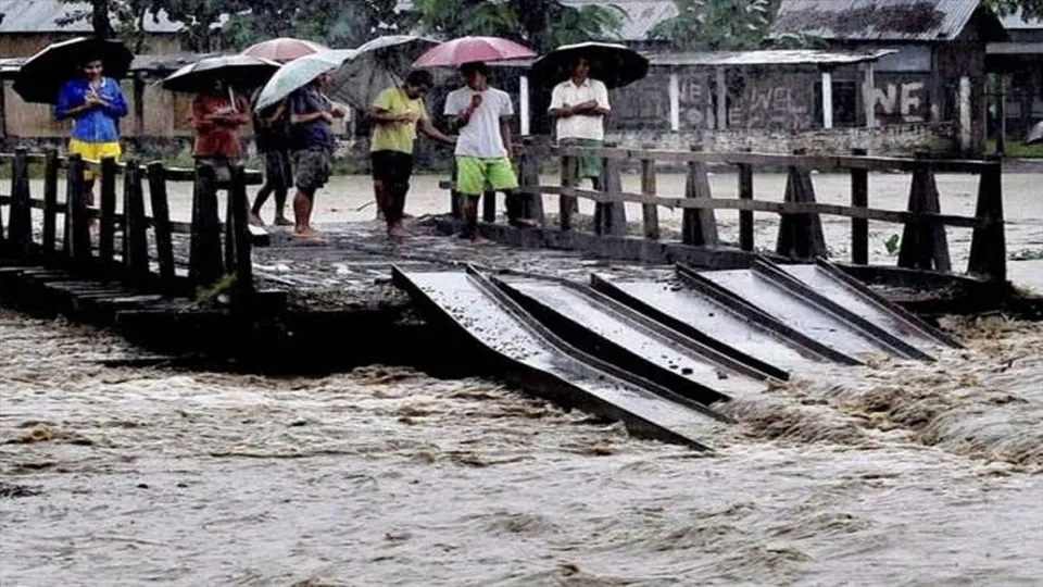 আসামে প্রাকৃতিক দুর্যোগের বলি ১৪