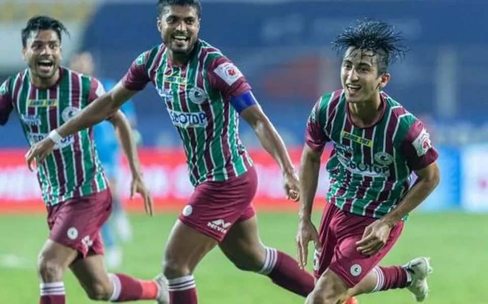 আনন্দে স্মারক বল ফেলে দিলেন কিয়ান!