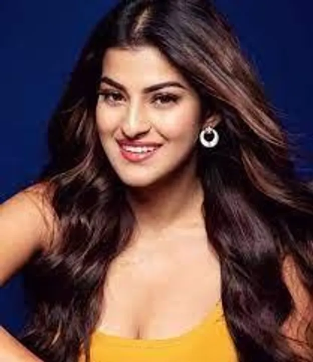 ওটিটি-তে পদার্পণ সঞ্জনার