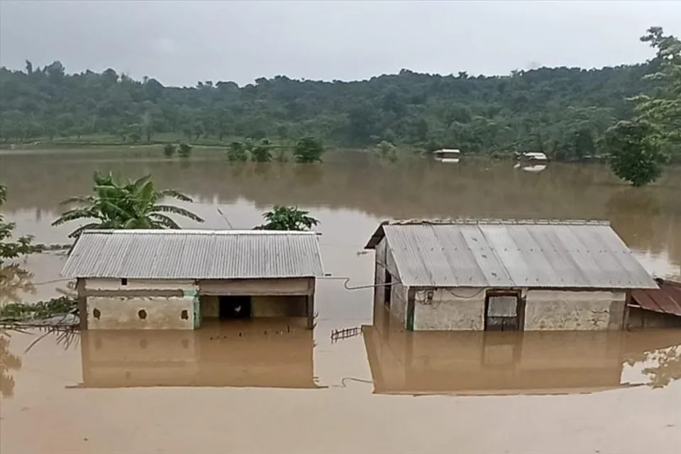 টানা বৃষ্টিতে ভূমিধস, বন্যা পরিস্থিতি দেখা দিয়েছে অরুণাচলে