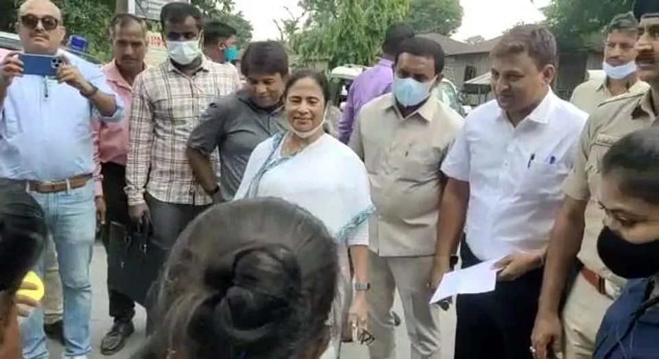 আলিপুরদুয়ারের  জেলা শাসকের ভূয়সী প্রশংসা করলেন মুখ্যমন্ত্রী