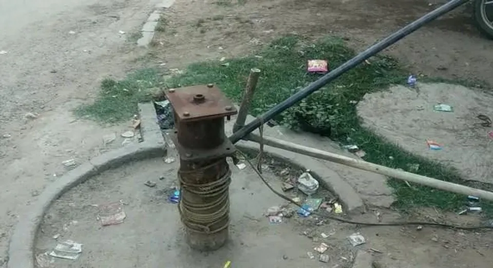 জল কষ্টে ভুগছে পুড়িয়ারা প্রাথমিক বিদ্যালয়ের ছাত্র-ছাত্রীরা