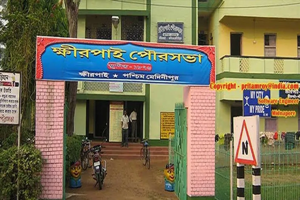 নবমীর সকালে পথ দুর্ঘটনায় সবজি বিক্রেতার মৃত্যু