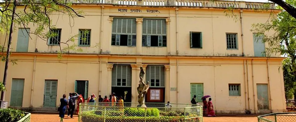 আগামীকাল থেকে খুলছে বিশ্বভারতী বিশ্ববিদ্যালয়!