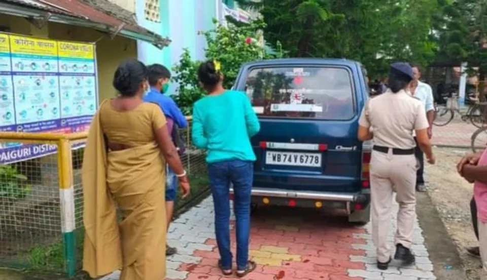 জলপাইগুড়ির নিখোঁজ দুই ছাত্রীকে উদ্ধার করল পুলিশ