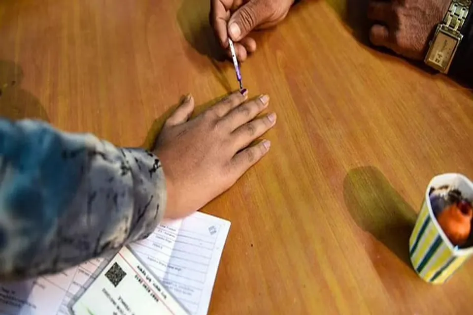 ফের ভোটগ্রহণ শুরু