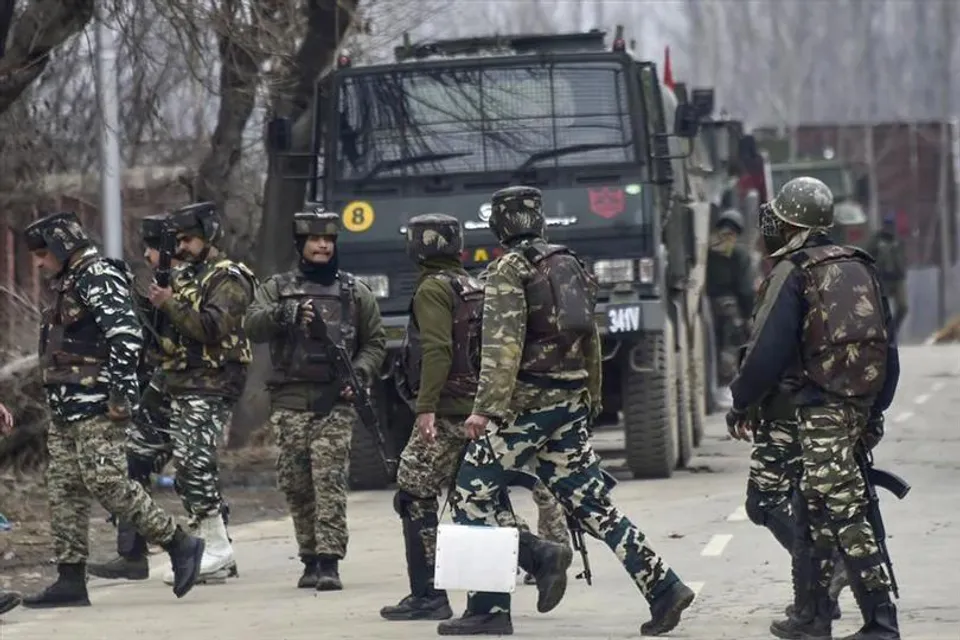 ফের পুলওয়ামায় জঙ্গি হামলা