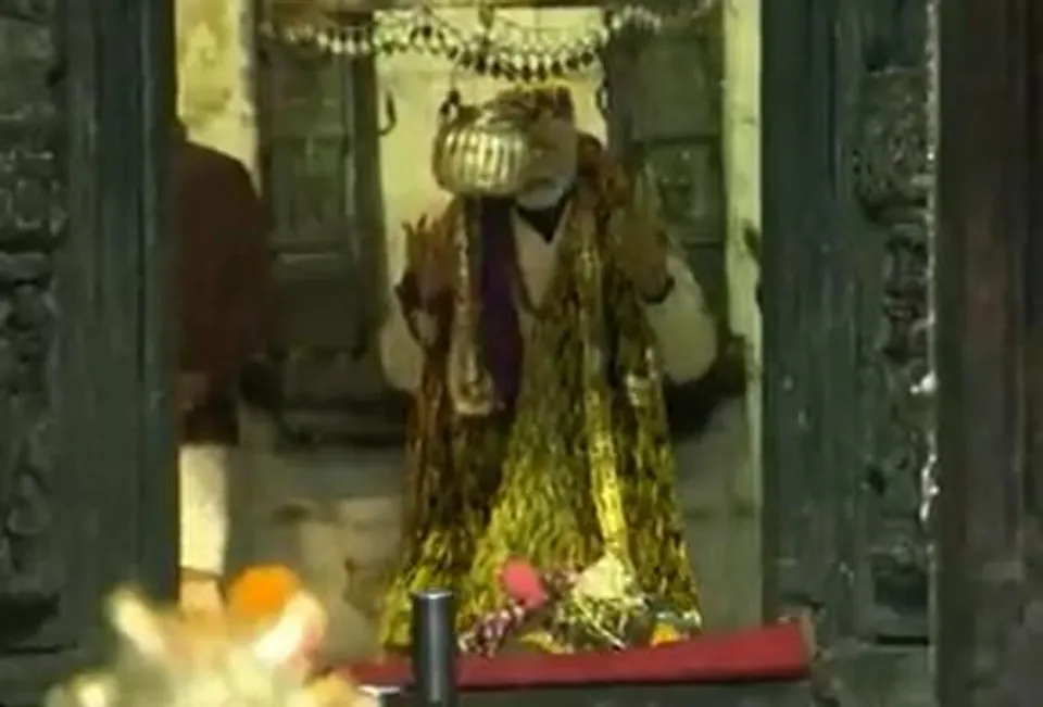 কেদারনাথ ধামে পুজো দিলেন নরেন্দ্র মোদী