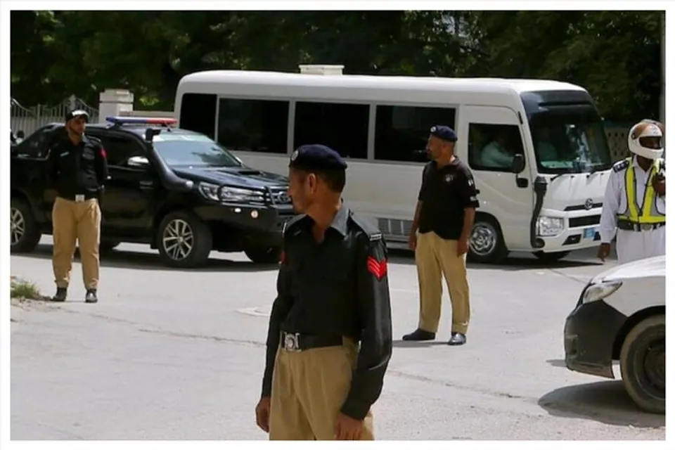 ২০০৫ সালের পর প্রথমবারের মতো পাকিস্তানে খেলতে নামছে ইংল্যান্ড