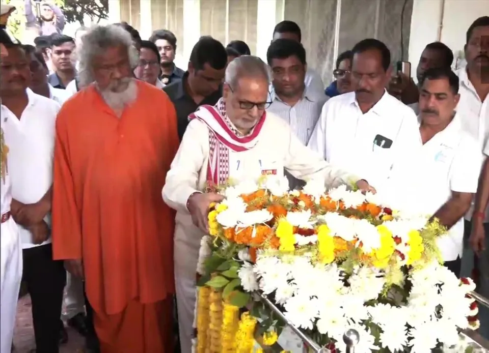 নব  দাসকে শেষ  শ্রদ্ধা জানান  ওড়িশার রাজ্যপাল