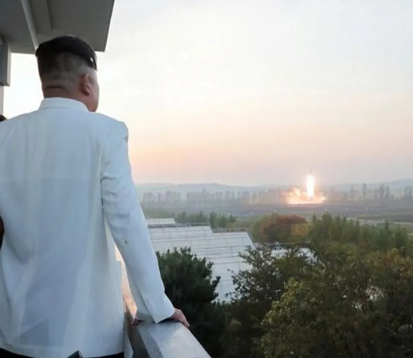 এবার জোড়া ক্রুজ ক্ষেপণাস্ত্র ছুড়লো উ. কোরিয়া