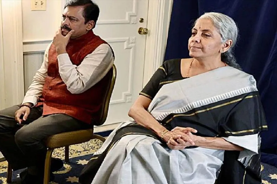 ওয়াশিংটনে ন্যাশনাল সায়েন্স ফাউন্ডেশন পরিদর্শন করলেন কেন্দ্রীয় অর্থমন্ত্রী