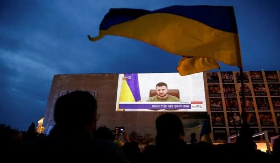 অস্ত্র না দেওয়ায় ইসরায়েলের ওপর হতাশ জেলেনস্কি