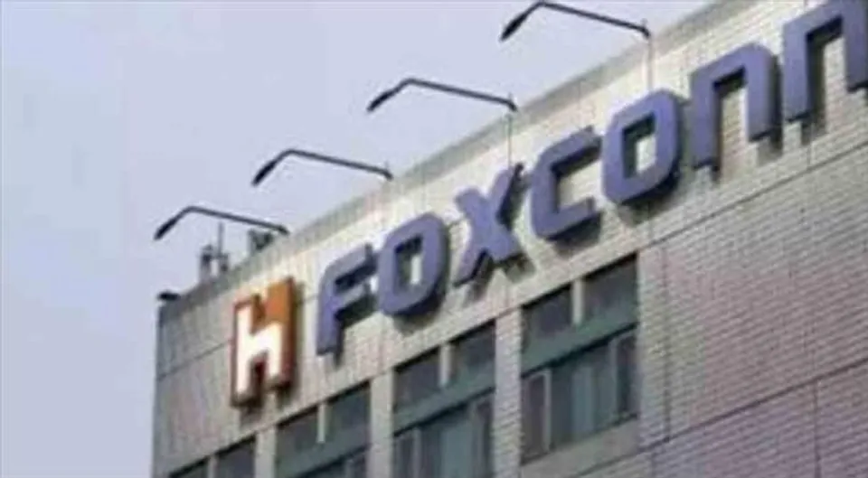 কাজ বন্ধ তামিলনাড়ুর ফক্সকনে